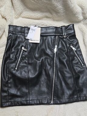 Black Faux Industry  Leather Mini Skirt with Silver Zippers Size 4